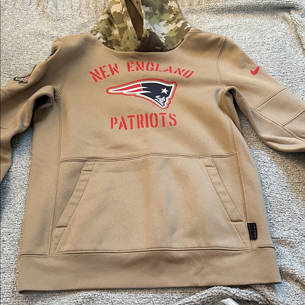 New England Patriots Nike Salute to Service Hoodie Youth M